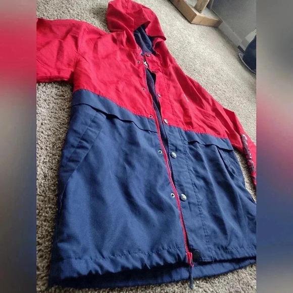 Reebok Lined Water Resistant hooded Jacket - Picture 3 of 13